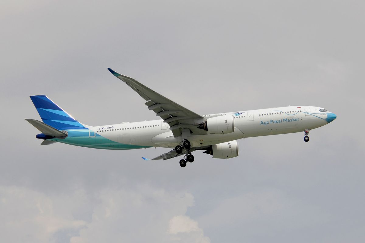 PESAWAT GARUDA INDONESIA ALAMI INSIDEN BAN LEPAS SAAT MENDARAT DI TANJUNGPINANG