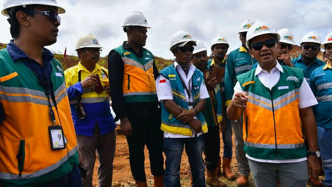 Bahlil Kunjungi Tambang Nikel di Raja Ampat, Kementerian ESDM Klaim Tidak Ada Masalah Besar