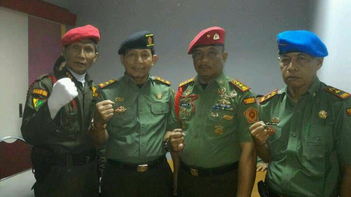 DPR dan Kemendagri: Ormas Pakai Seragam Mirip TNI/Polri Bakal Dikenakan Sanksi
