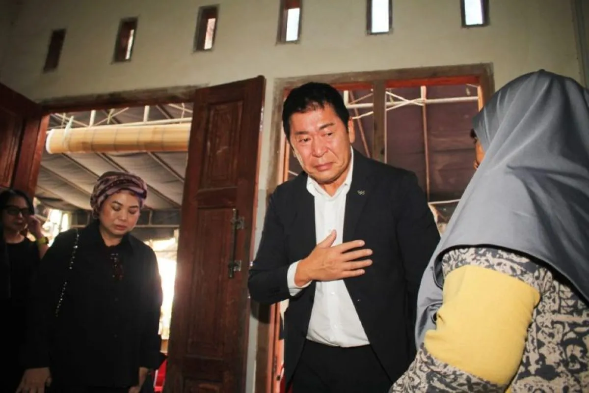 Presiden Gimnastik Internasional Kunjungi Gresik Sampaikan Duka untuk Naufal Takdir