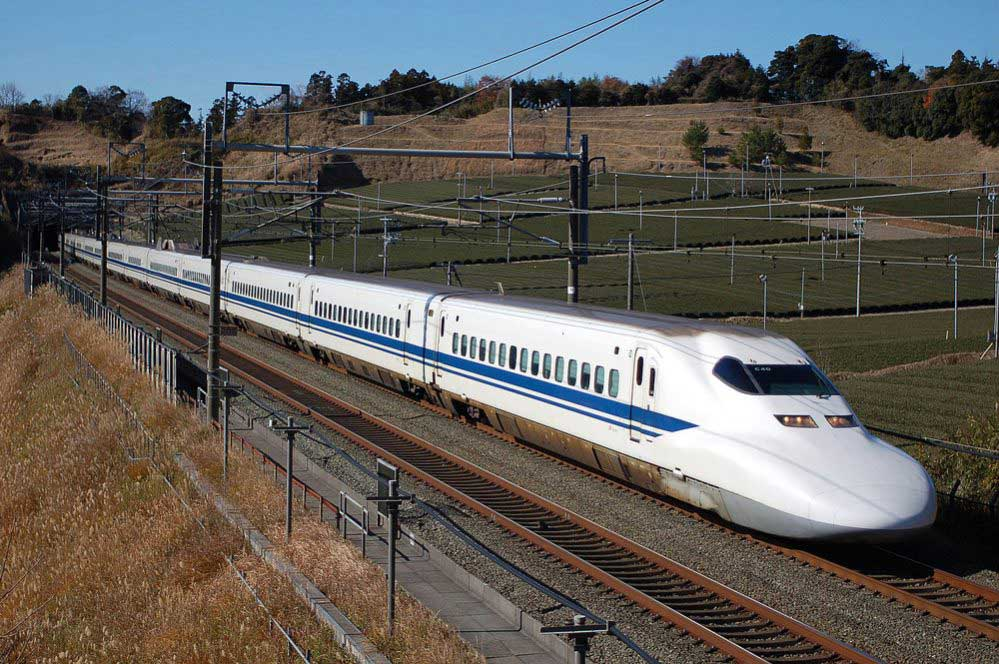 60 Tahun Beroperasi, Shinkansen Konsisten Bersih, Tepat Waktu, dan Bebas Kecelakaan 