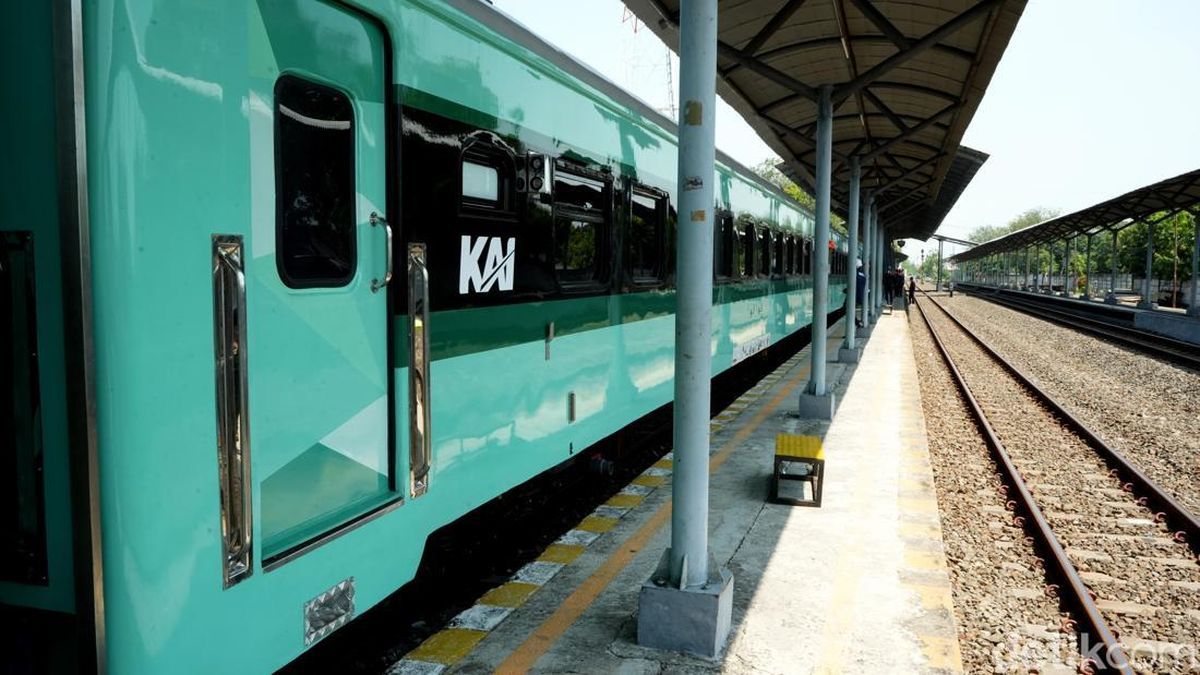 Kereta Khusus Petani dan Pedagang Resmi Beroperasi di Lintas Rangkasbitung-Merak dengan Tarif Rp3.000
